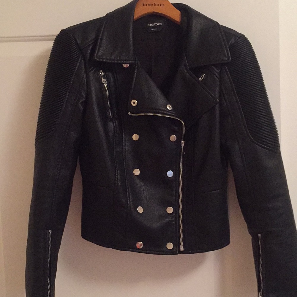 Bebe leather jacket(( price is firm))